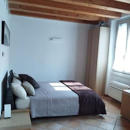 Appartamento Casa Annais In Zona Ospedale, Autodromo, Parco Monza Esterno foto
